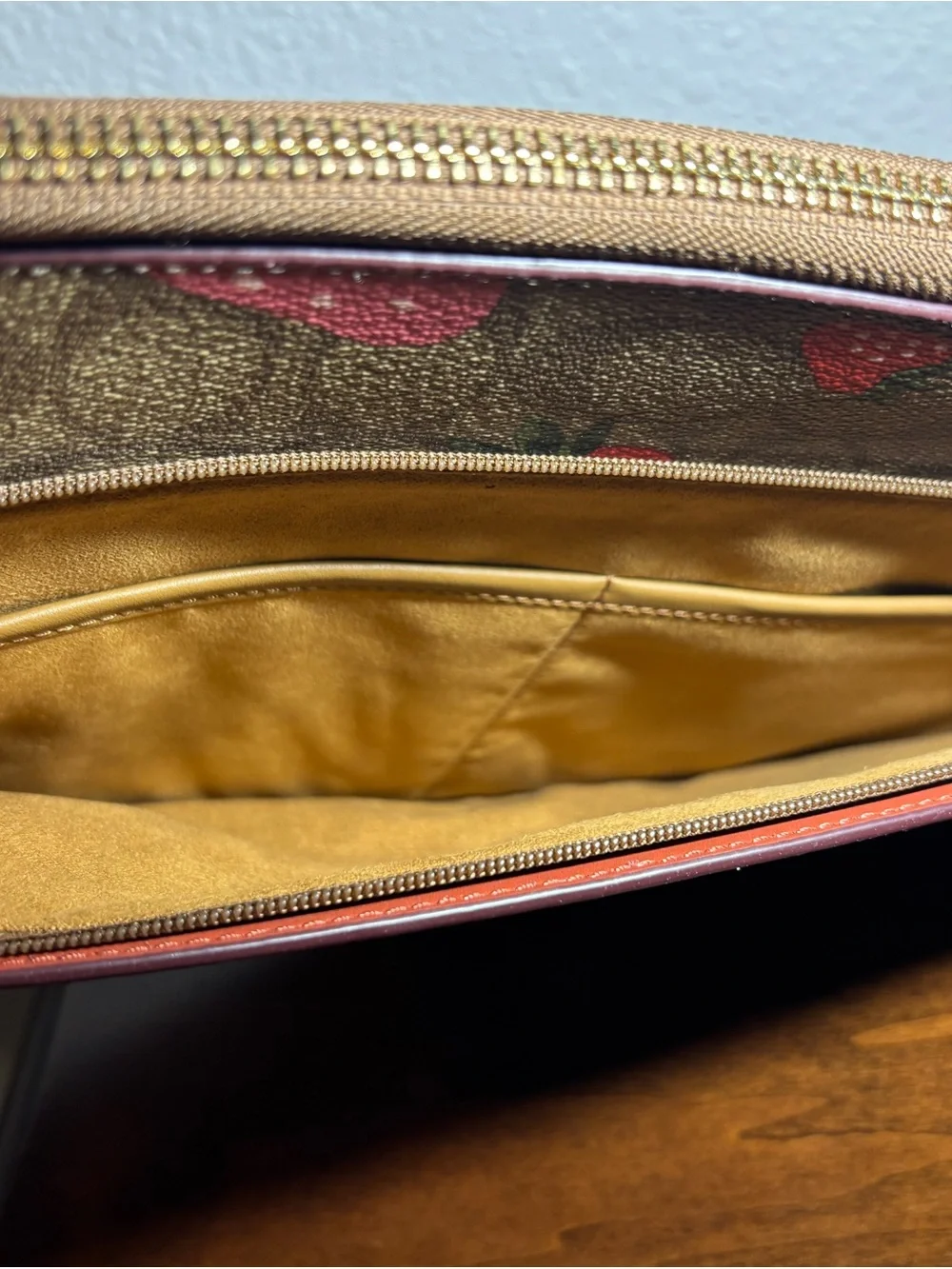 Coach Strawberry Canvas Zip Laptop Sleeve Portfolio Case 13” Style CH833